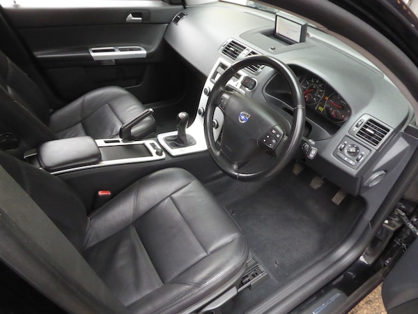 Used Volvo V50 2012 for sale - 76222086: Photo 33