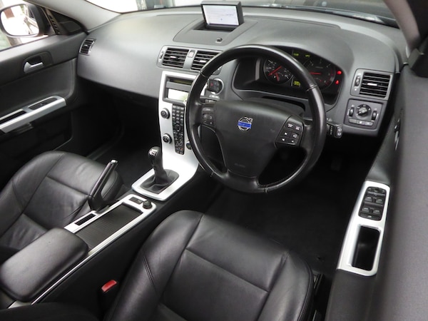 Used Volvo V50 2012 for sale - 76222086: Photo 7
