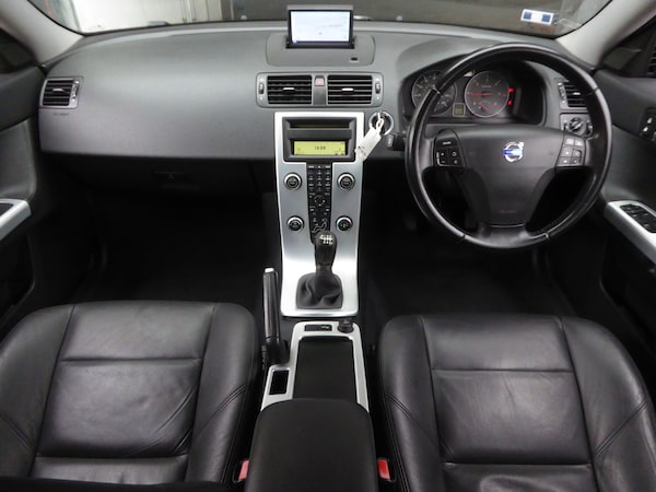 Used Volvo V50 2012 for sale - 76222086: Photo 9