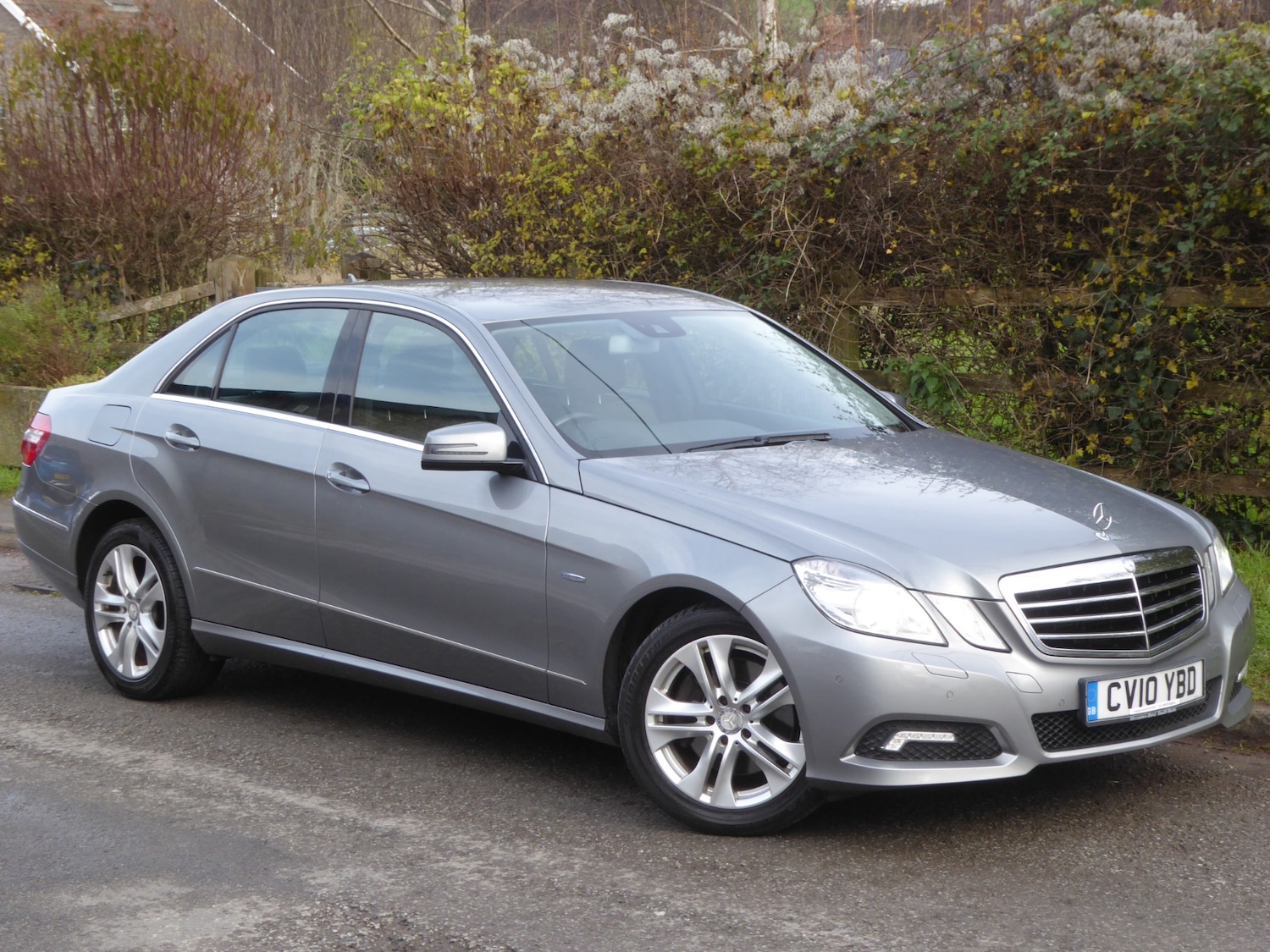Used Mercedes-Benz E Class 2010 for sale - 76766547: Photo 11