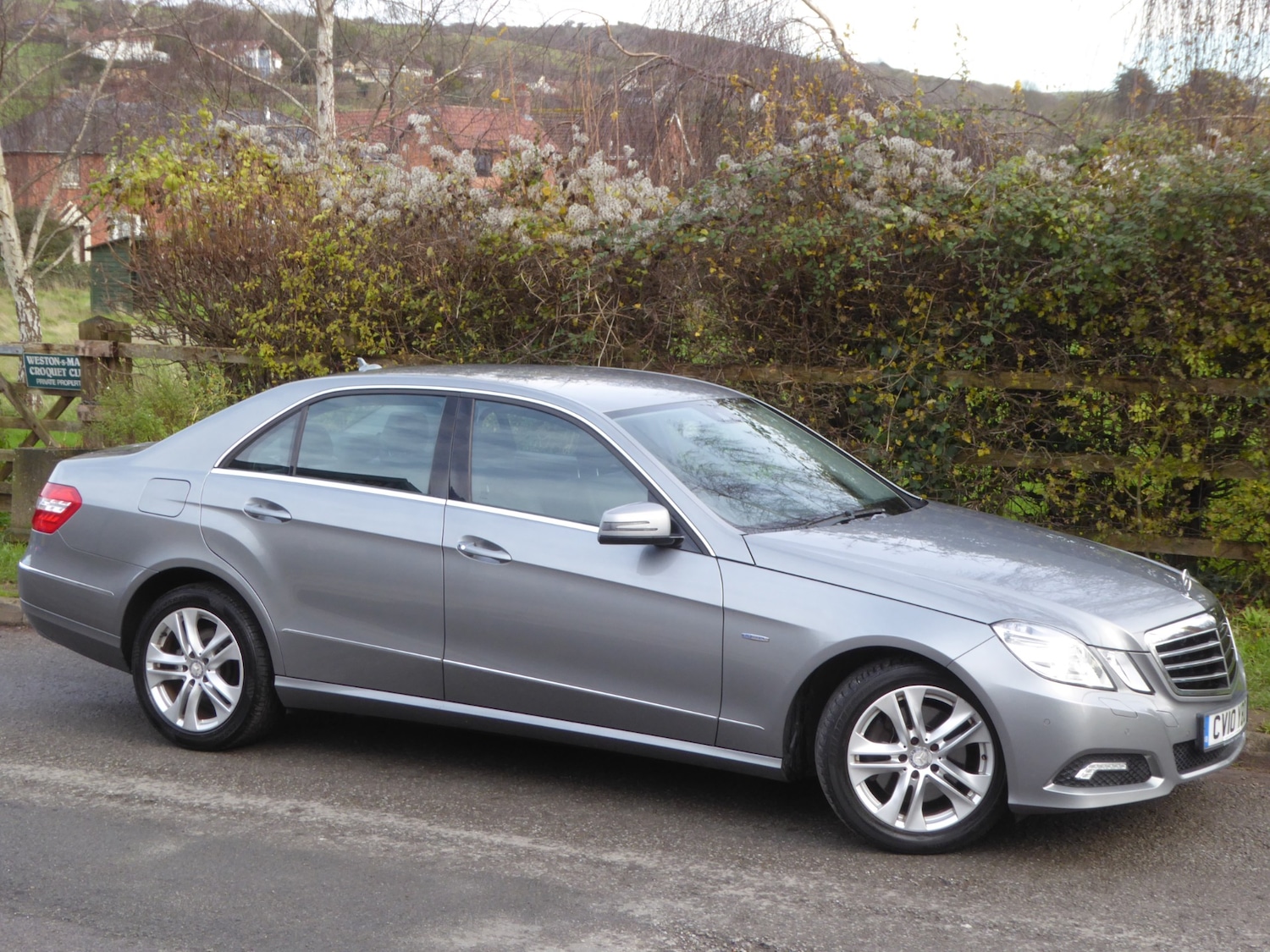 Used Mercedes-Benz E Class 2010 for sale - 76766547: Photo 13