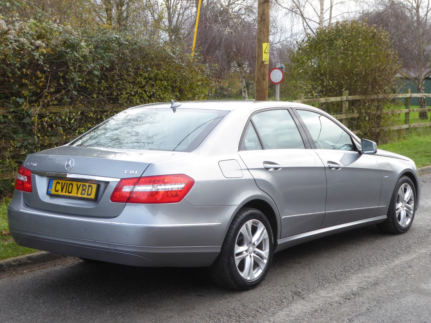Used Mercedes-Benz E Class 2010 for sale - 76766547: Photo 14