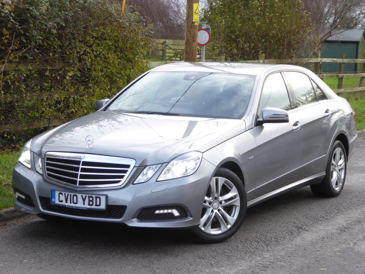 Used Mercedes-Benz E Class 2010 for sale - 76766547: Photo 17