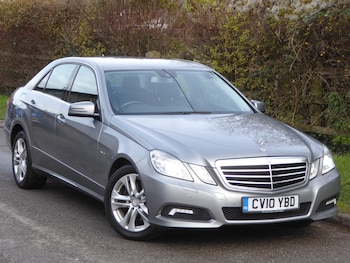 Used Mercedes-Benz E Class 2010 for sale - 76766547: Photo