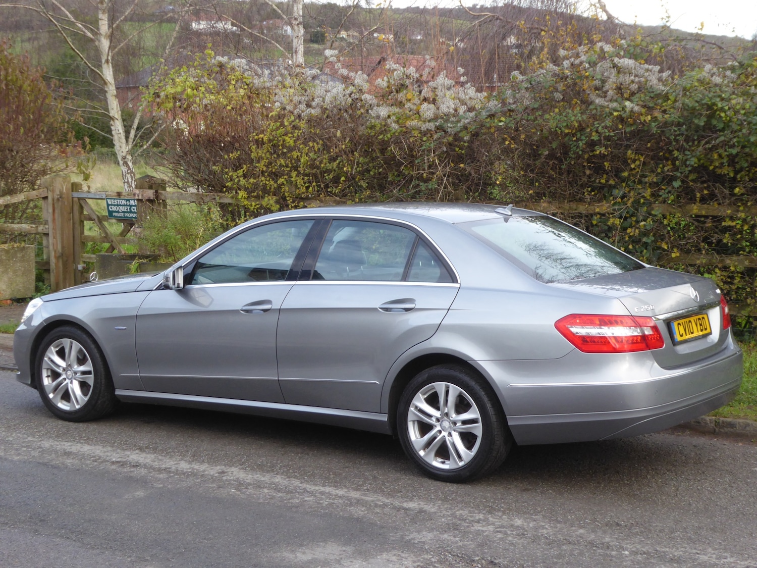 Used Mercedes-Benz E Class 2010 for sale - 76766547: Photo 23