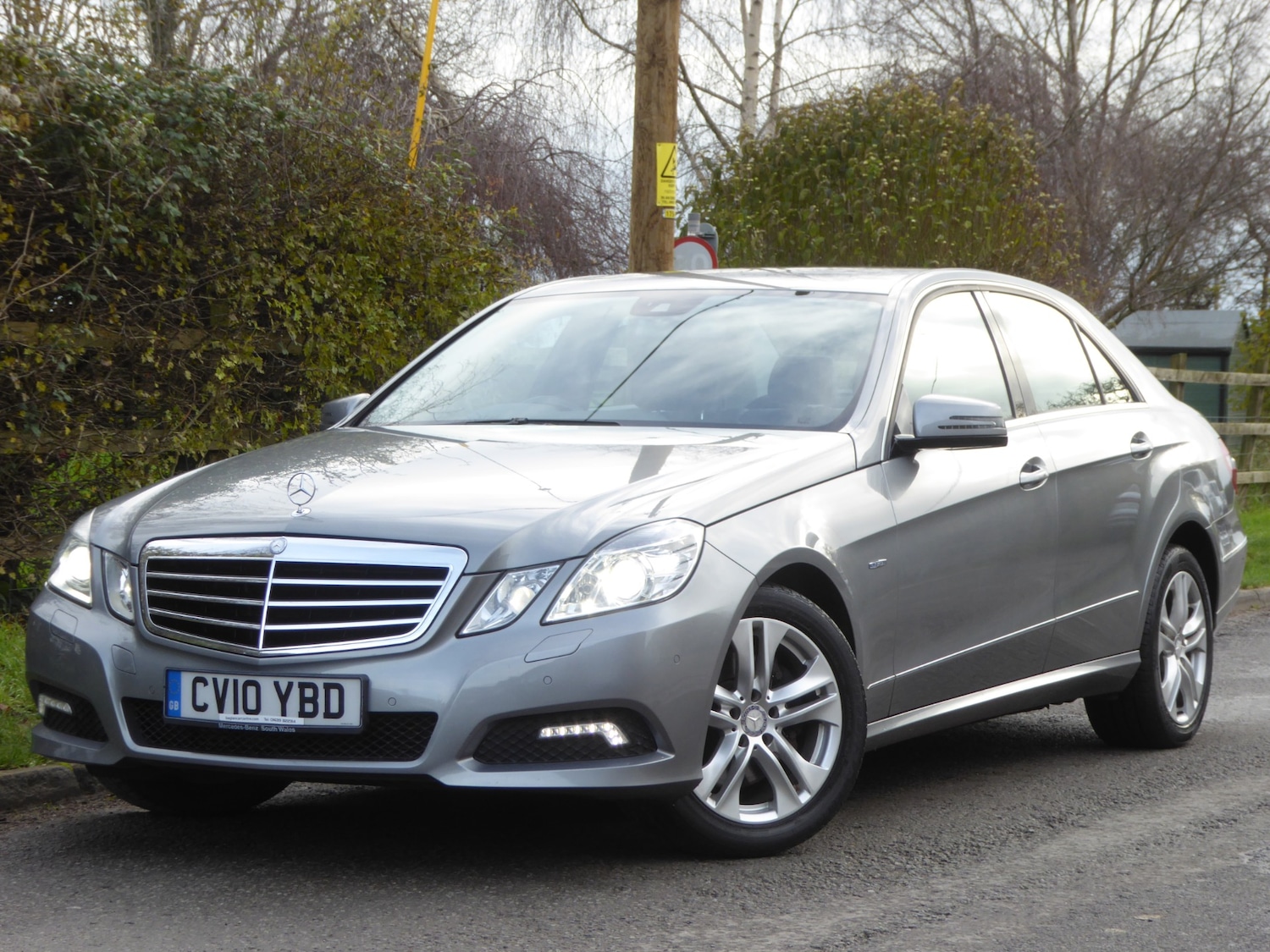 Used Mercedes-Benz E Class 2010 for sale - 76766547: Photo 4
