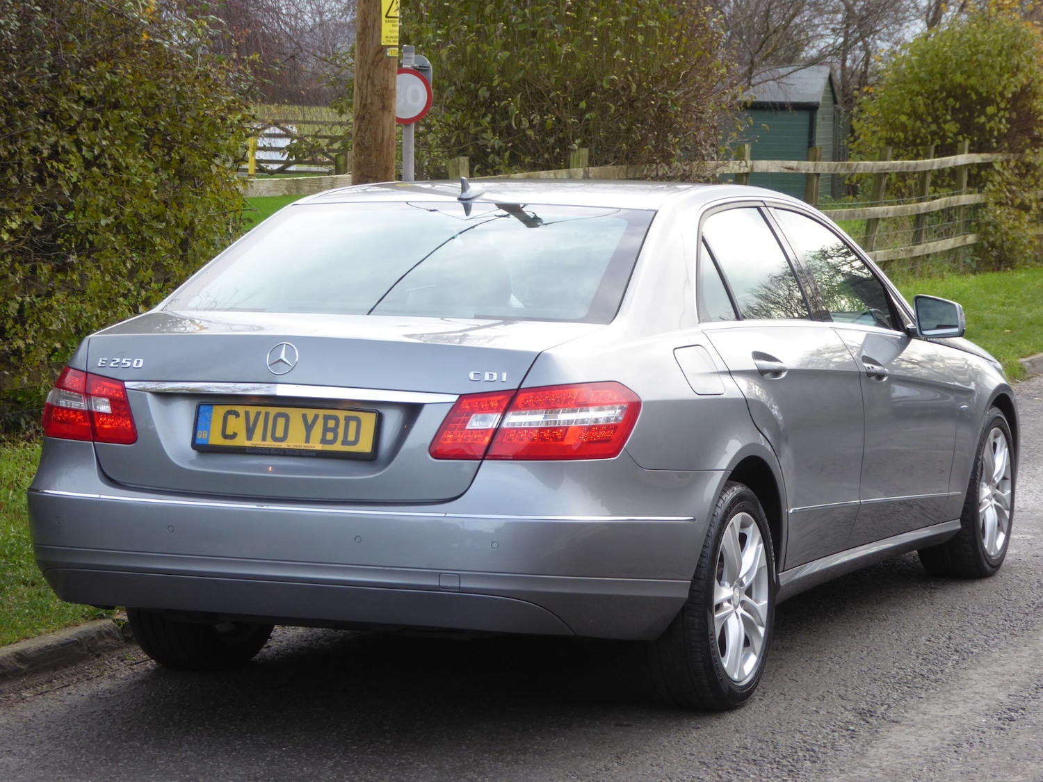 Used Mercedes-Benz E Class 2010 for sale - 76766547: Photo 6