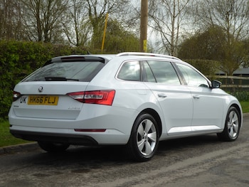 Used Skoda Superb 2016 for sale - 78028978: Photo