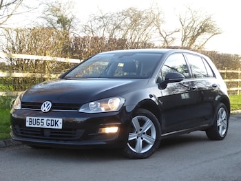 Used Volkswagen Golf 2015 for sale - 77641090: Photo