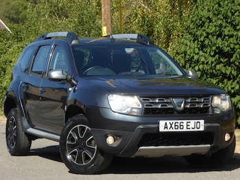Used Dacia Duster 2016 for sale - 79459835: Photo