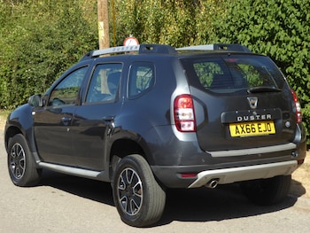 Used Dacia Duster 2016 for sale - 79459835: Photo