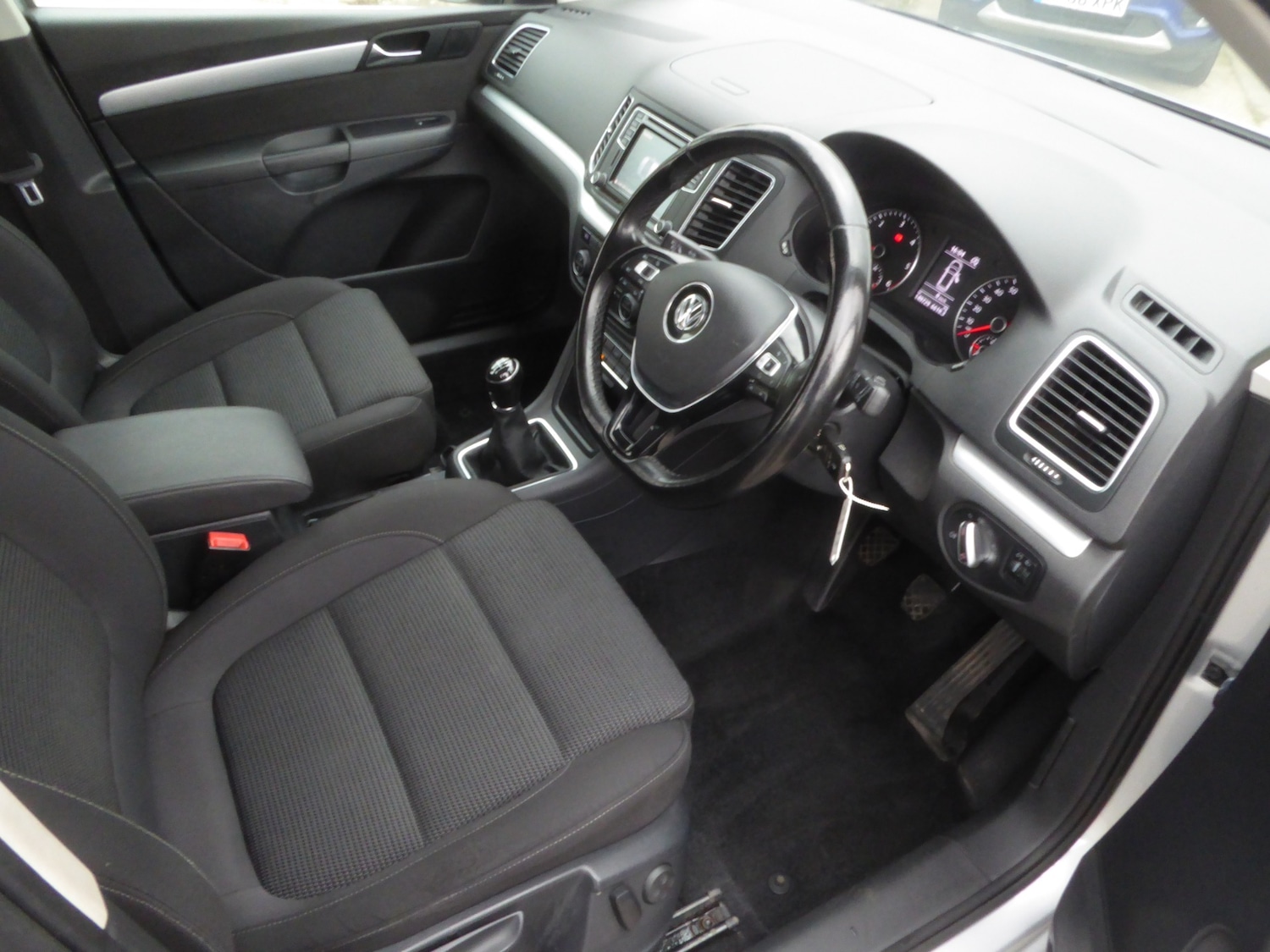 Used Volkswagen Sharan 2017 for sale - 76301998: Photo 10