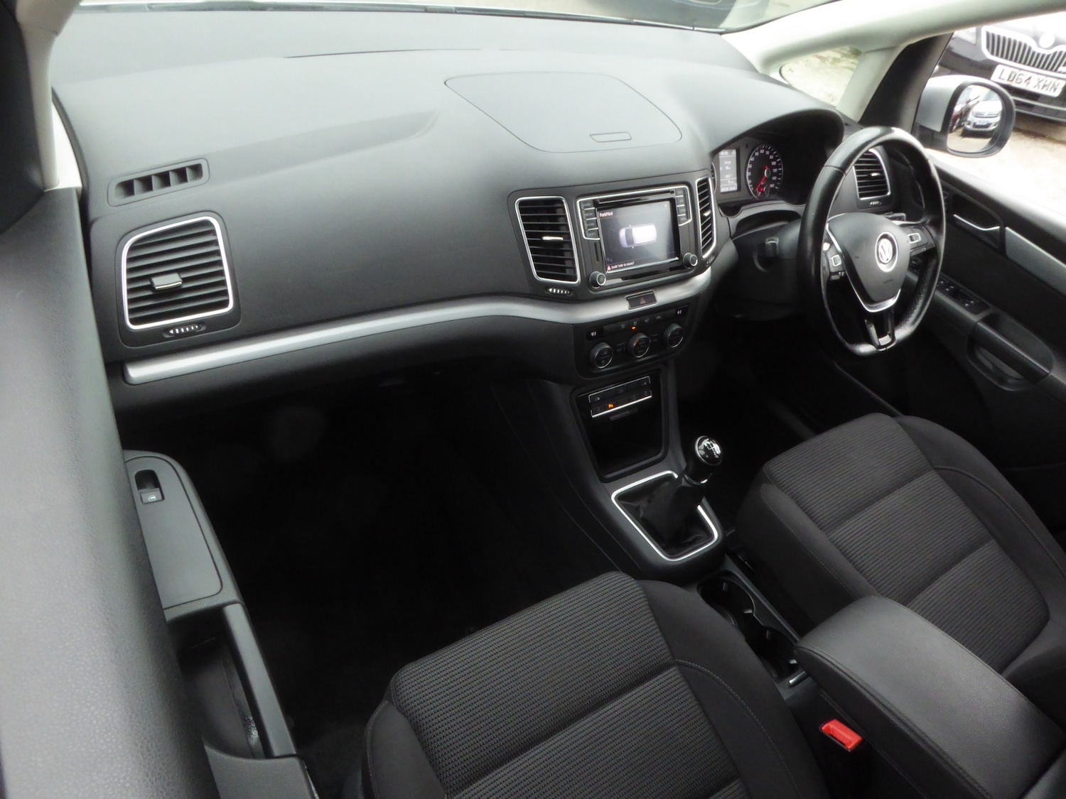 Used Volkswagen Sharan 2017 for sale - 76301998: Photo 16