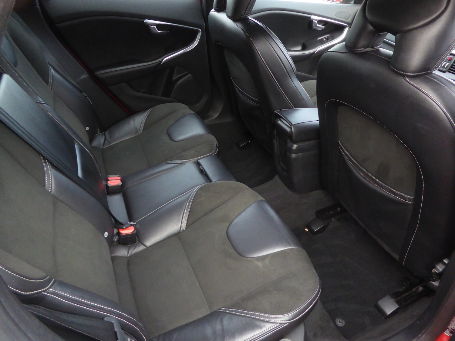 Used Volvo V40 2016 for sale - 75995835: Photo 10