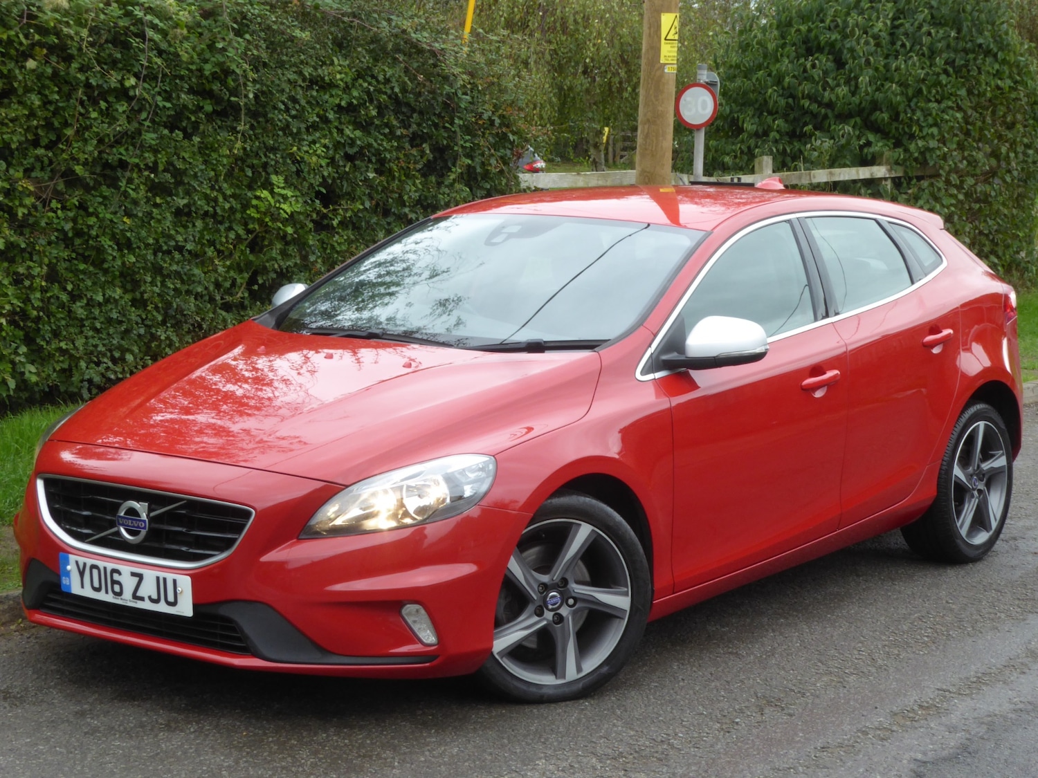 Used Volvo V40 2016 for sale - 75995835: Photo 25