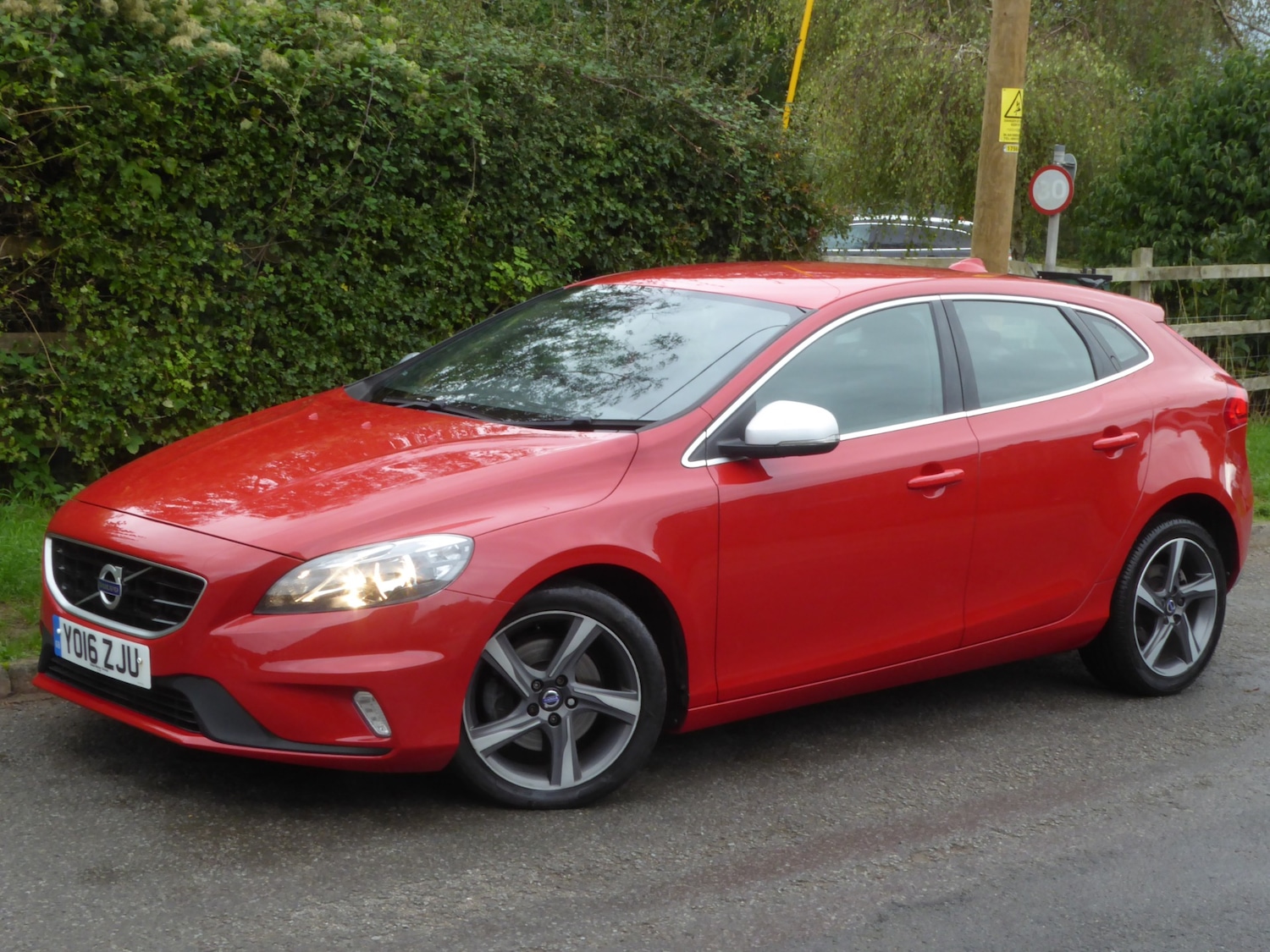 Used Volvo V40 2016 for sale - 75995835: Photo 26