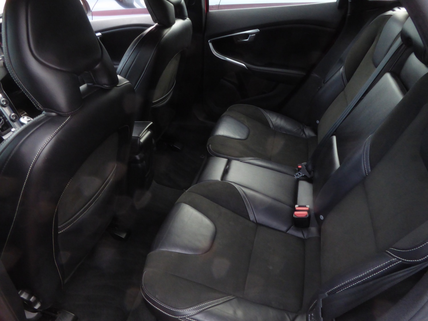 Used Volvo V40 2016 for sale - 75995835: Photo 31