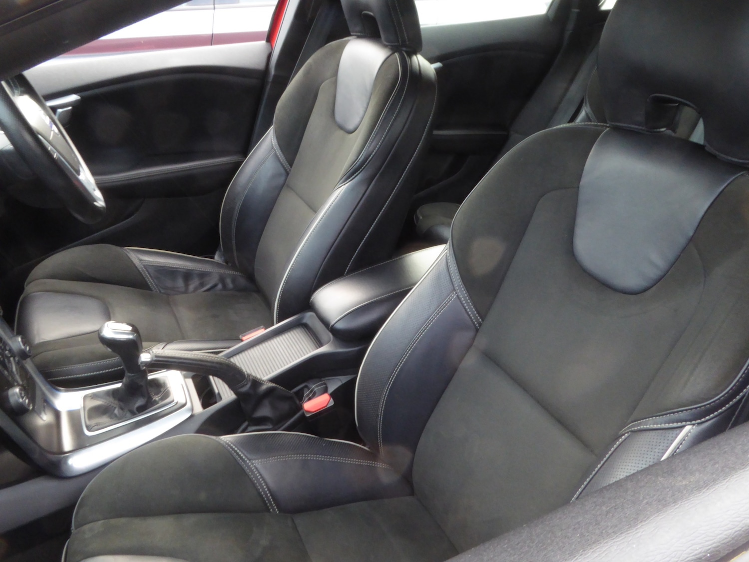 Used Volvo V40 2016 for sale - 75995835: Photo 32