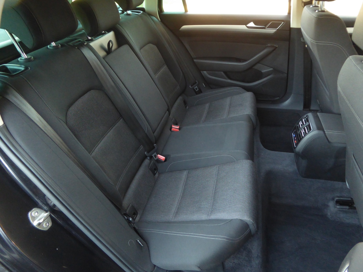 Used Volkswagen Passat 2016 for sale - 76541754: Photo 11