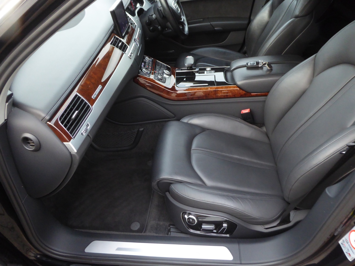 Used Audi A8 2013 for sale - 77733378: Photo 17