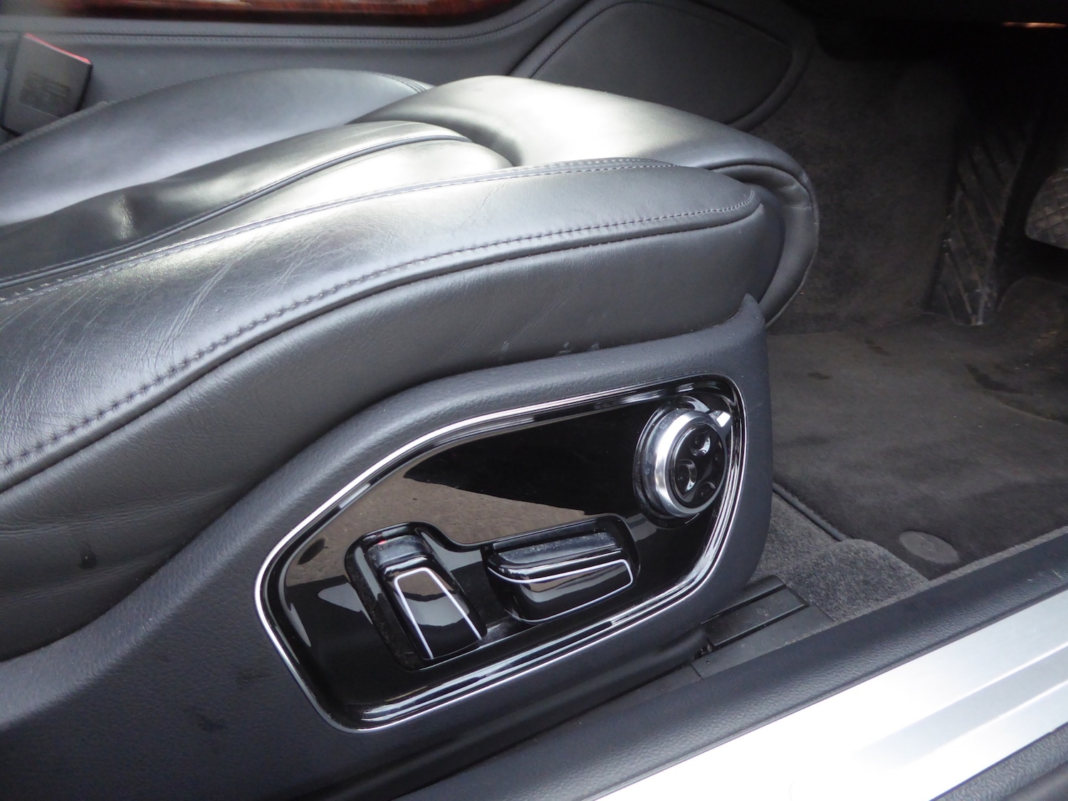 Used Audi A8 2013 for sale - 77733378: Photo 21