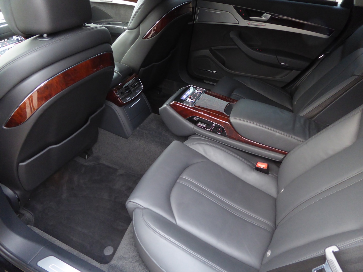 Used Audi A8 2013 for sale - 77733378: Photo 27