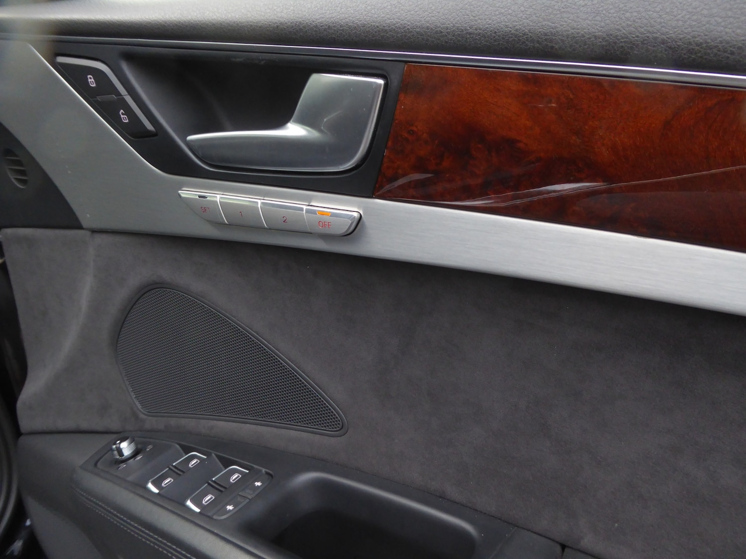 Used Audi A8 2013 for sale - 77733378: Photo 37