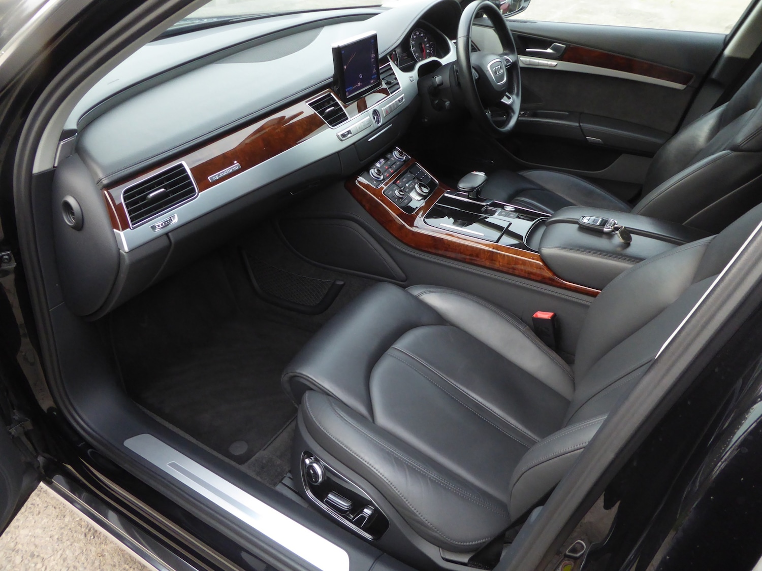 Used Audi A8 2013 for sale - 77733378: Photo 7