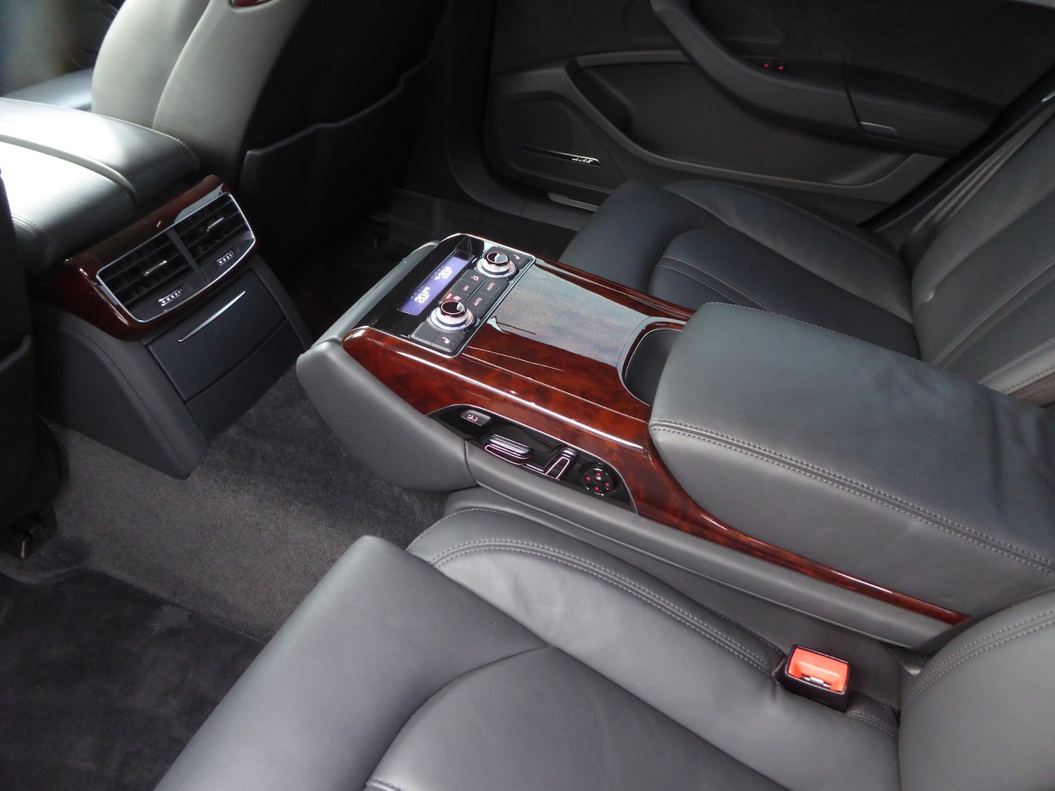 Used Audi A8 2013 for sale - 77733378: Photo 9