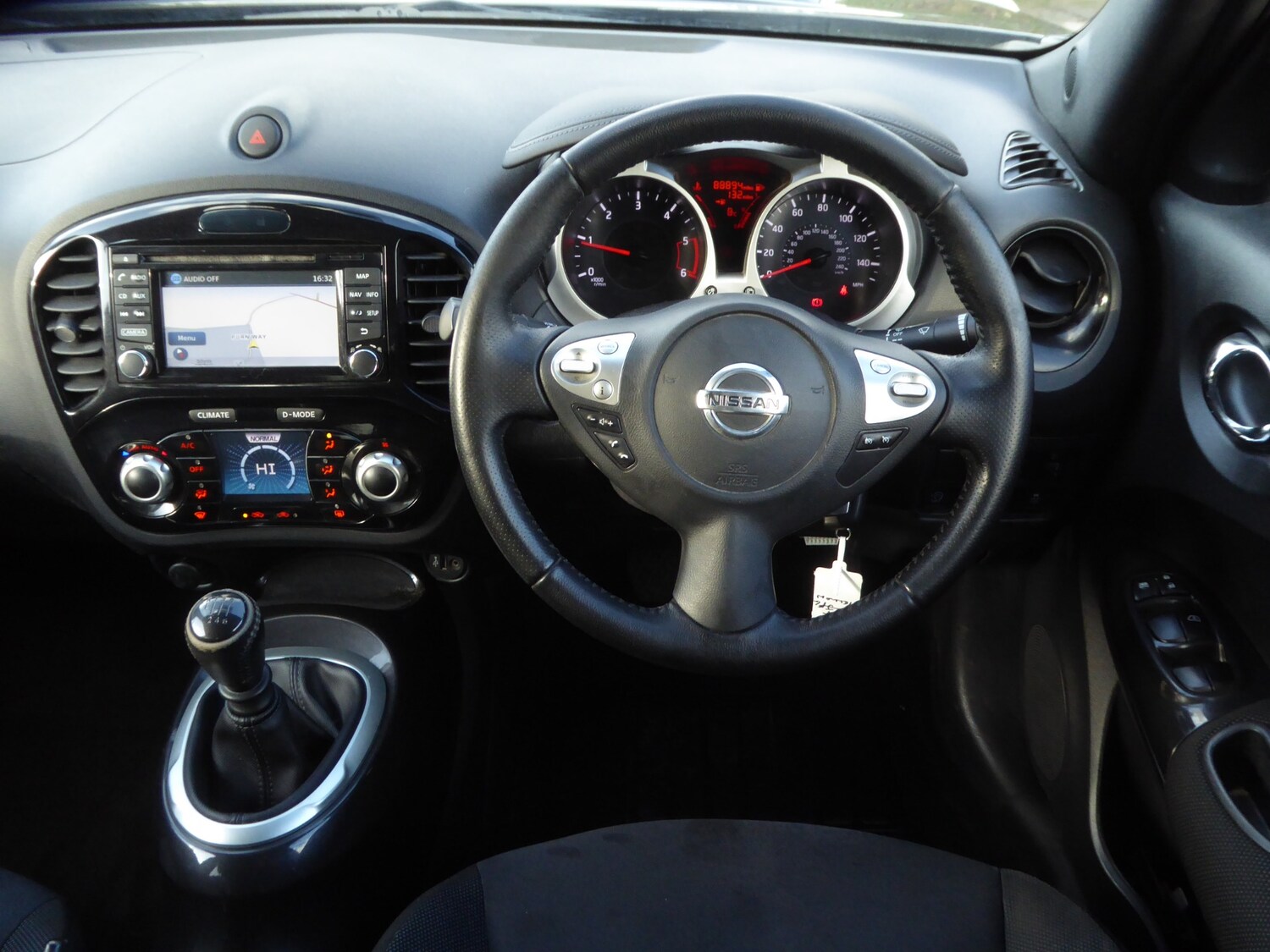 Used Nissan Juke 2015 for sale - 77878609: Photo 15