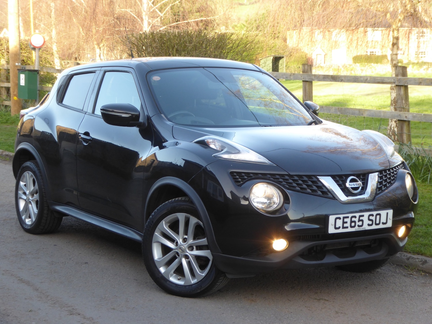 Used Nissan Juke 2015 for sale - 77878609: Photo 2