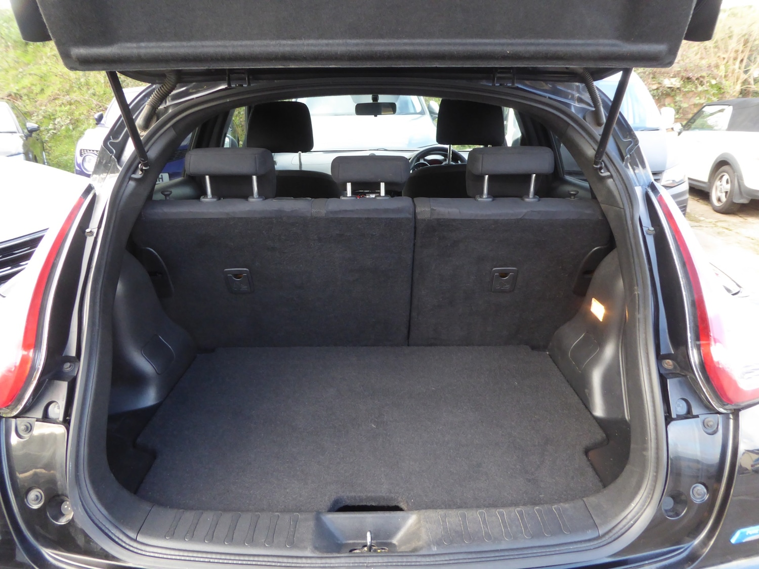 Used Nissan Juke 2015 for sale - 77878609: Photo 25