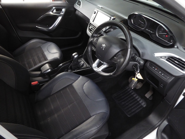 Used Peugeot 2008 2016 for sale - 76079920: Photo 19