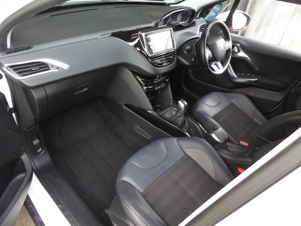 Used Peugeot 2008 2016 for sale - 76079920: Photo 21