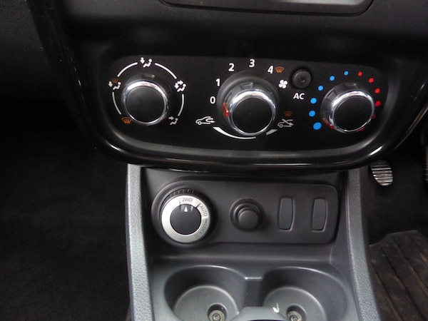 Used Dacia Duster 2013 for sale - 75666864: Photo 22