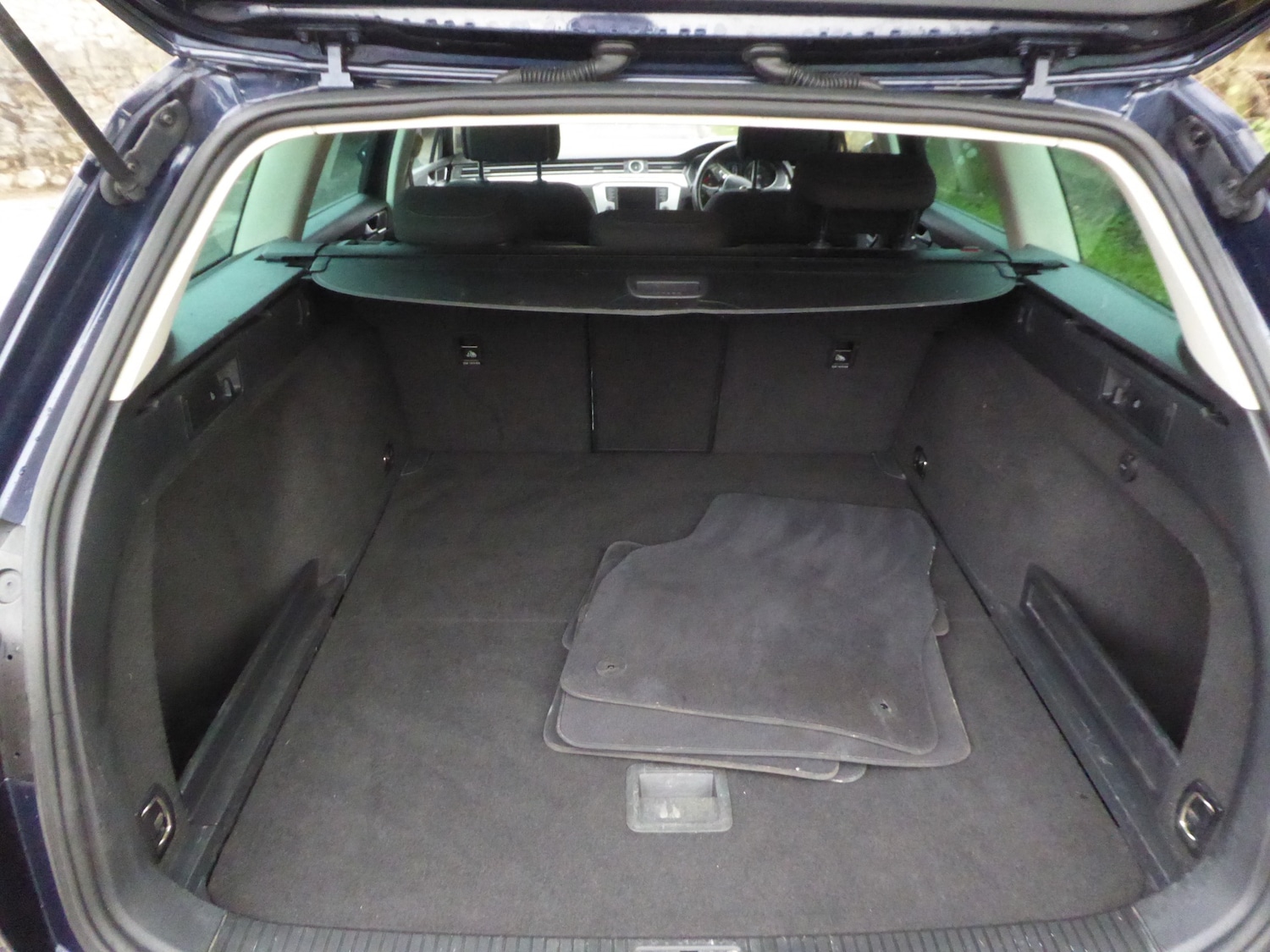 Used Volkswagen Passat 2015 for sale - 76626013: Photo 12