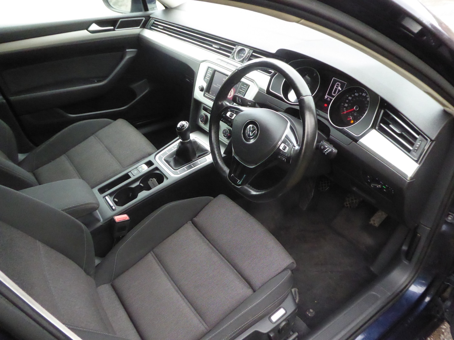 Used Volkswagen Passat 2015 for sale - 76626013: Photo 17