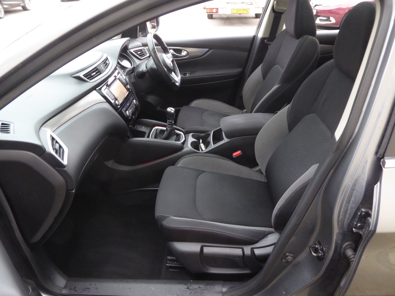 Used Nissan Qashqai 2018 for sale - 77324524: Photo 22