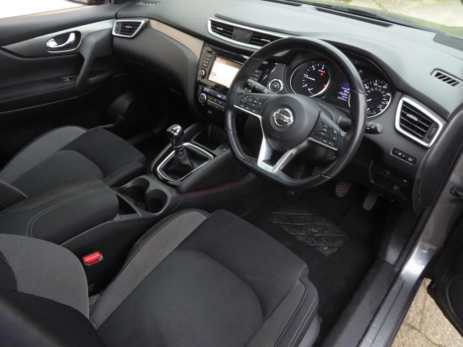 Used Nissan Qashqai 2018 for sale - 77324524: Photo 32