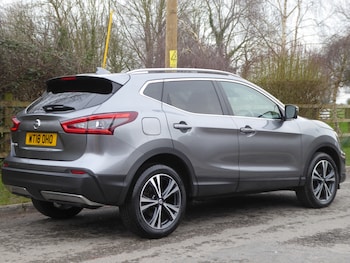 Used Nissan Qashqai 2018 for sale - 77324524: Photo