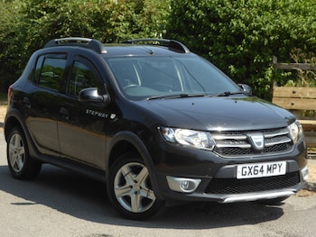 Used Dacia Sandero Stepway 2015 for sale - 79342402: Photo