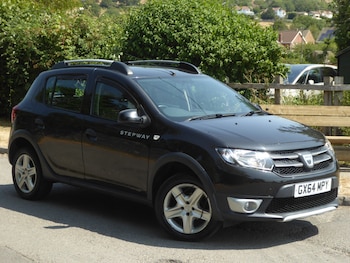Used Dacia Sandero Stepway 2015 for sale - 79342402: Photo