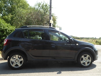 Used Dacia Sandero Stepway 2015 for sale - 79342402: Photo