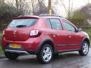 Used Dacia Sandero Stepway 2014 for sale - 77450548: Photo