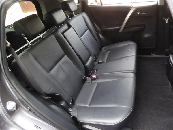 Used Toyota RAV4 2014 for sale - 76184184: Photo 17