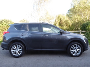Used Toyota RAV4 2014 for sale - 76184184: Photo 3