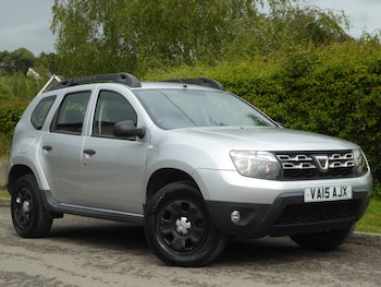 Used Dacia Duster 2015 for sale - 78618401: Photo