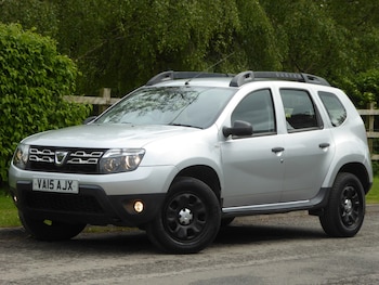 Used Dacia Duster 2015 for sale - 78618401: Photo