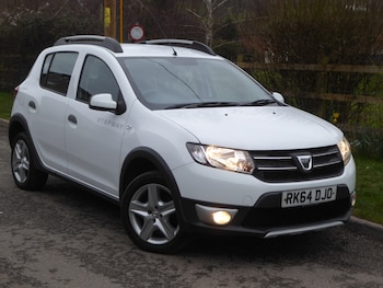 Used Dacia Sandero Stepway 2014 for sale - 77492753: Photo