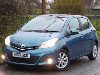 Used Toyota Yaris 2011 for sale - 77248041: Photo